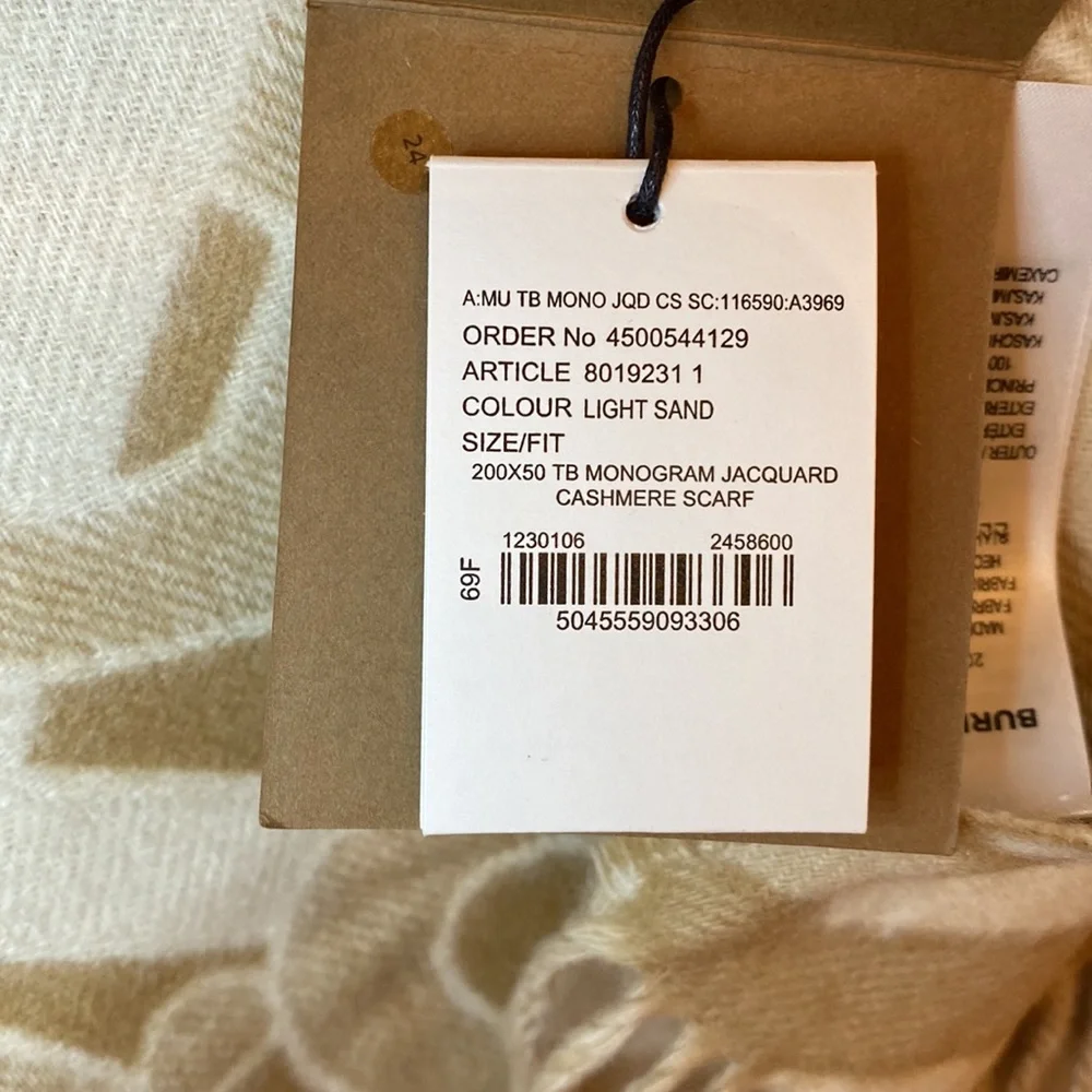 Authentic Burberry TB monogram jacquard cashmere scarf, NWT - Picture 4 of 8